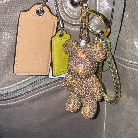 Vintage Coach Poppy Shimmering Gold Metallic large Tote Bag with Charm Accent - Picture 4 of 4